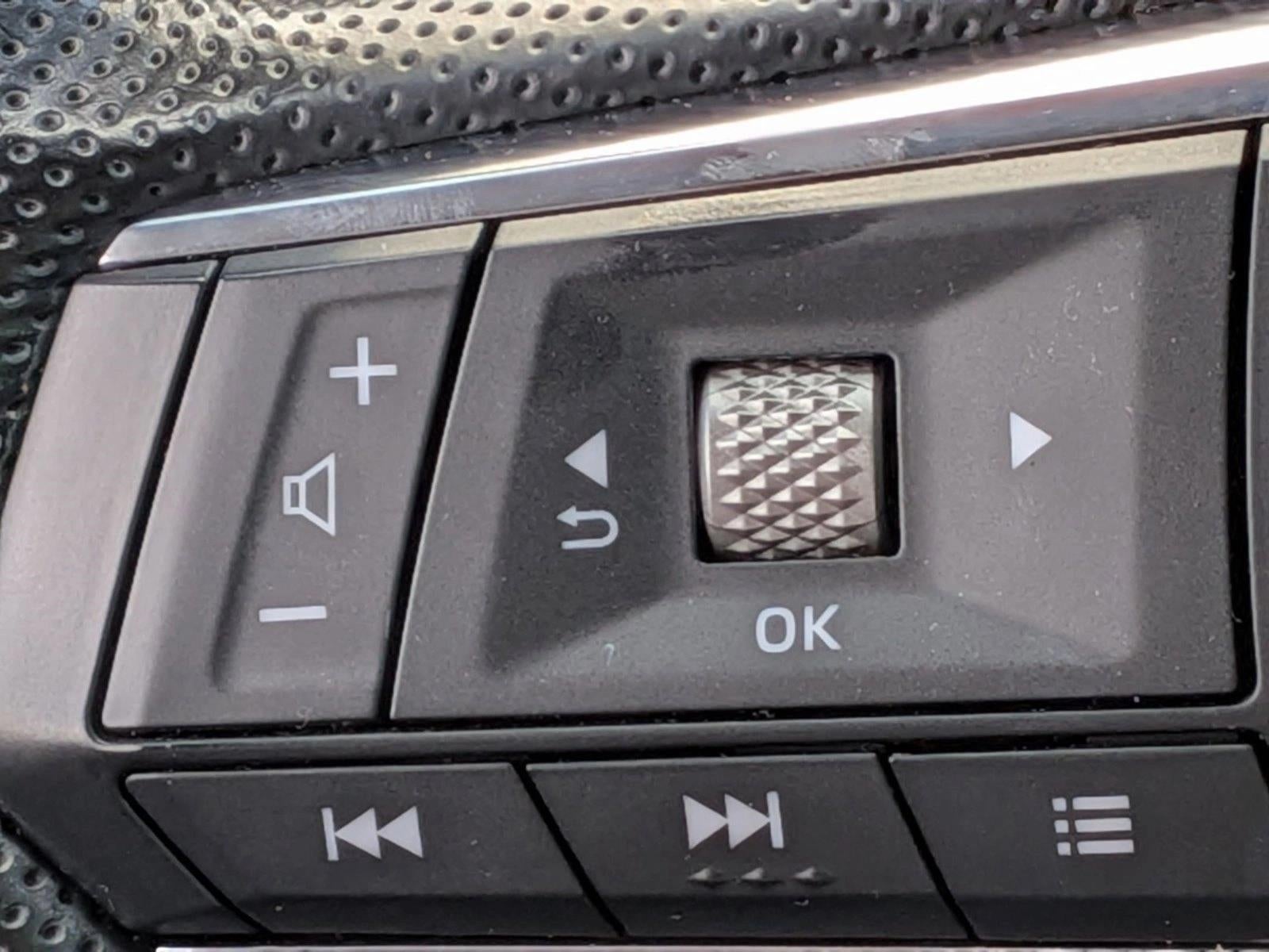 2022 Mitsubishi Outlander Black Edition FWD