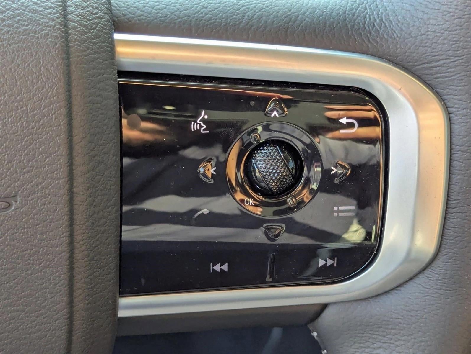 2025 Nissan Armada 4x2 SV