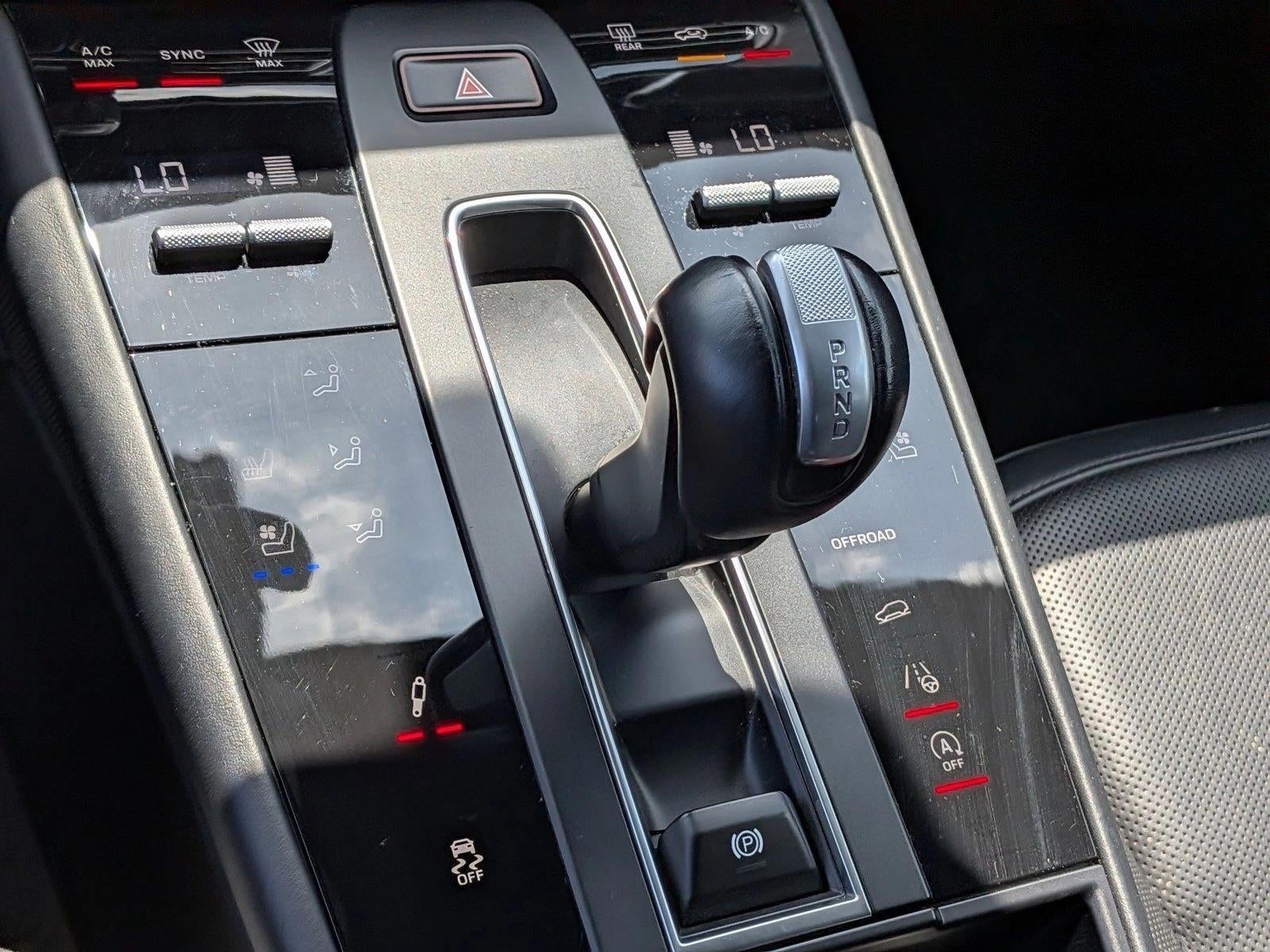 2023 Porsche Macan T AWD