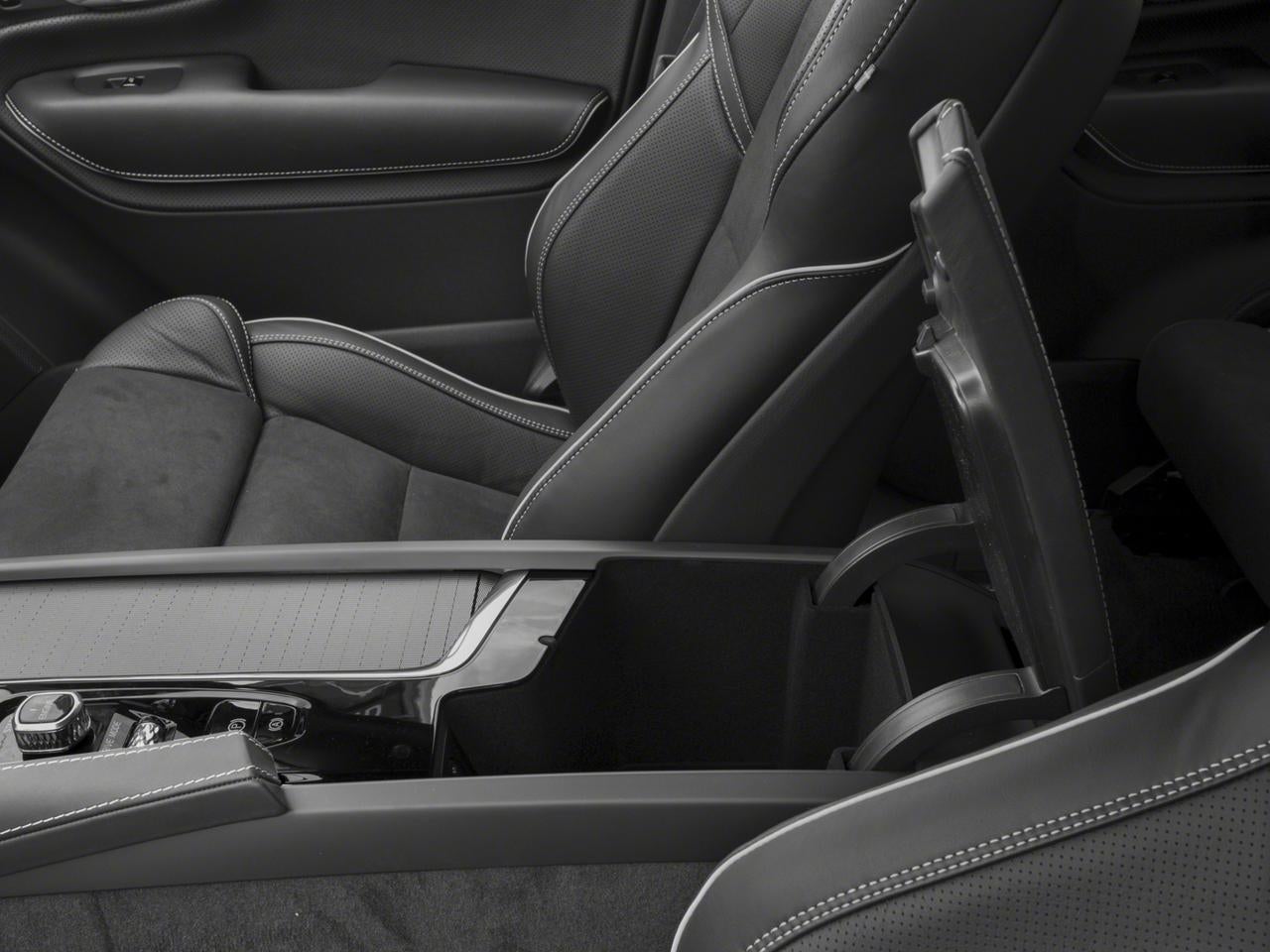 2016 Volvo XC90 AWD 4dr T6 R-Design