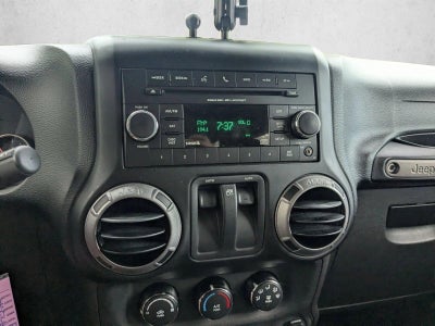 2014 Jeep Wrangler 4WD 2dr Willys Wheeler