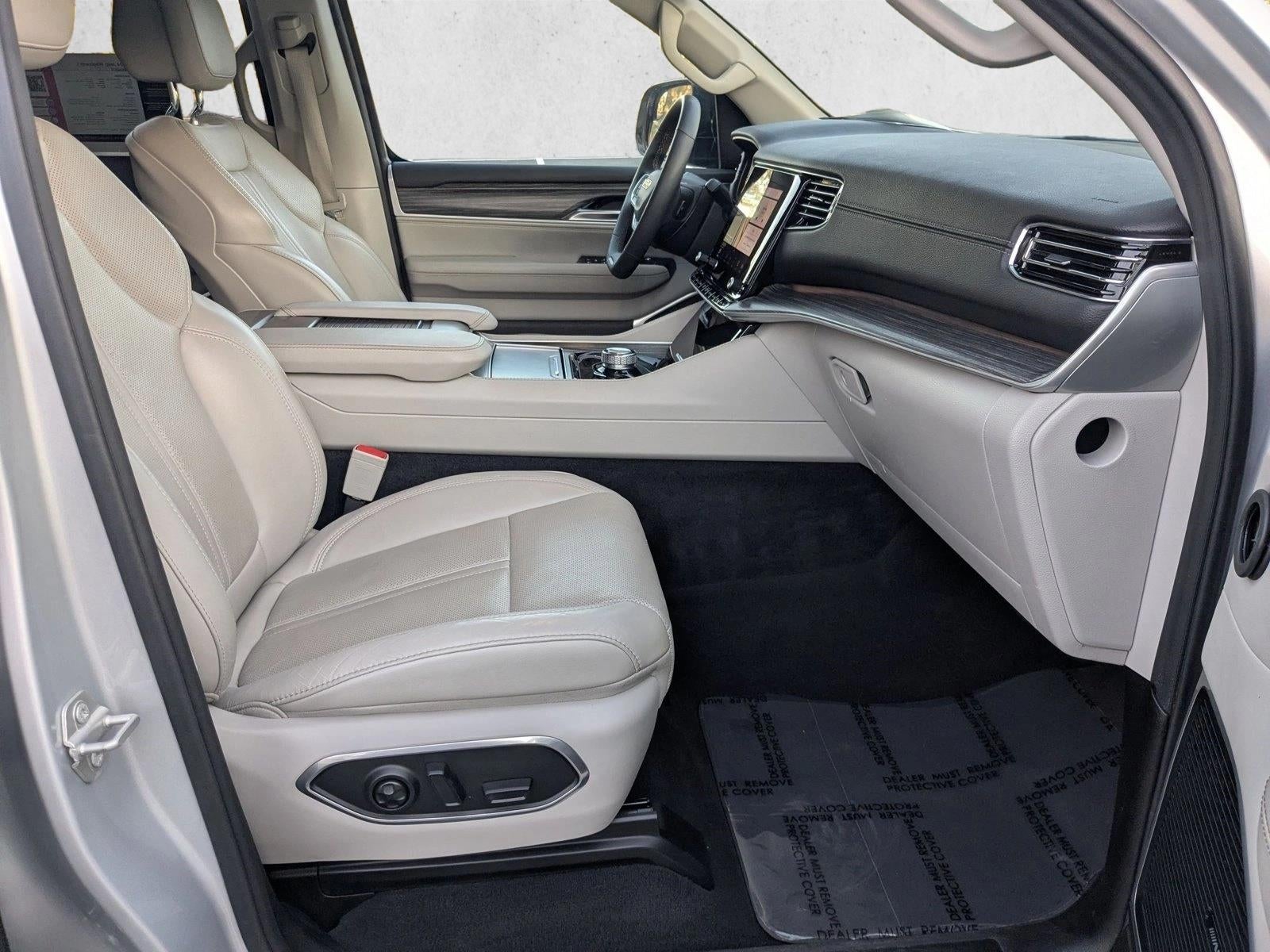2024 Jeep Wagoneer L Series II 4x2 *Ltd Avail*