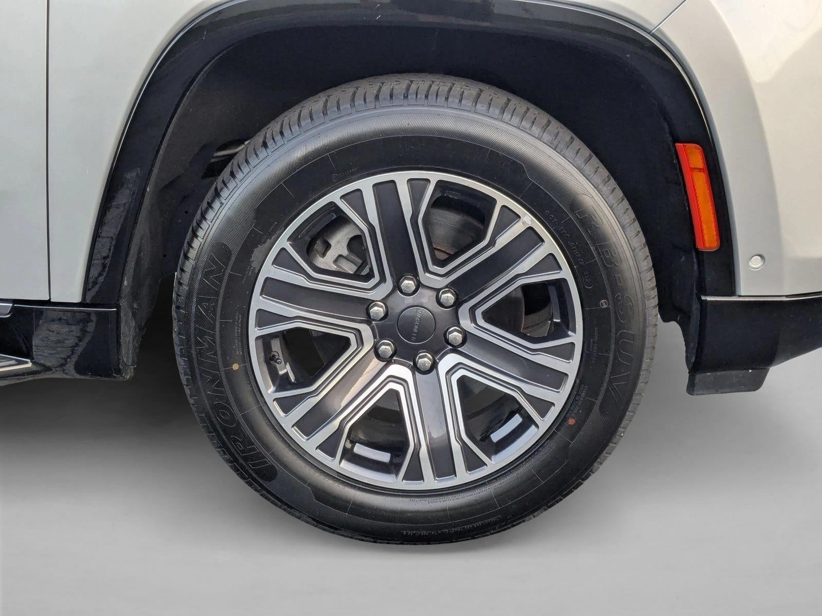 2024 Jeep Wagoneer L Series II 4x2 *Ltd Avail*