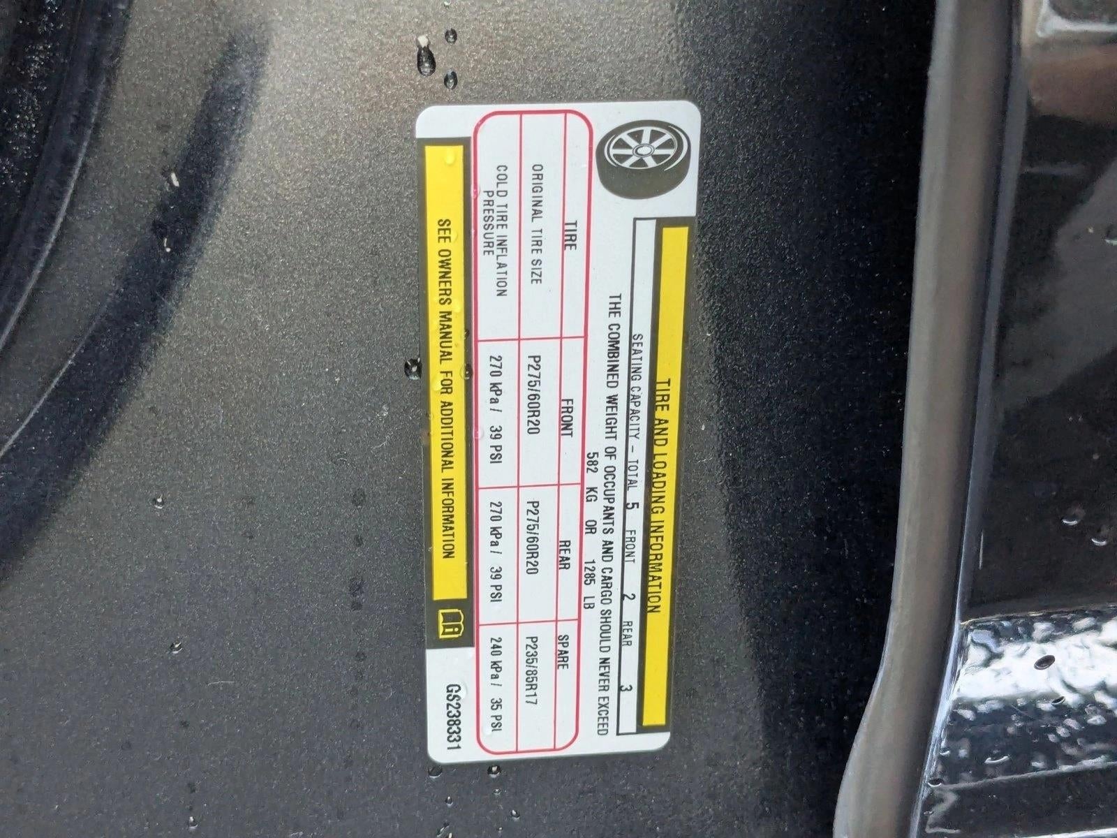 2016 RAM 1500 4WD Crew Cab 5.7 Ft Box Laramie