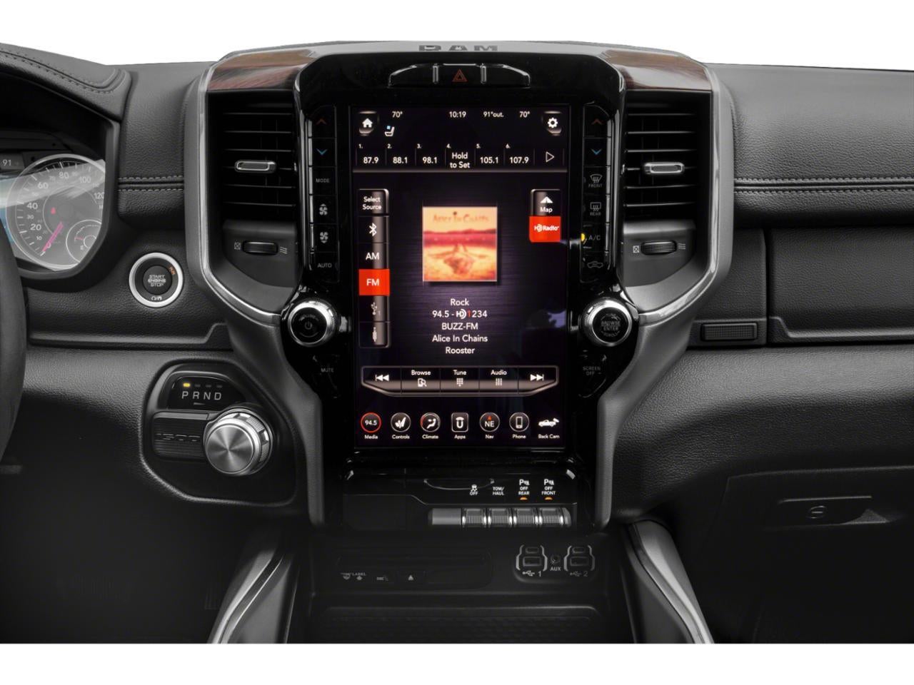 2021 RAM 1500 Laramie 4x2 Crew Cab 5'7" Box