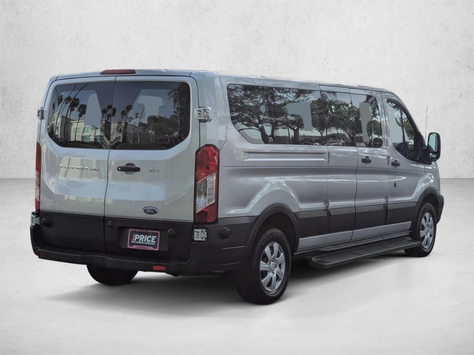 2018 Ford Transit Passenger Wagon T-350 148" Low Roof XLT Swing-Out RH Dr
