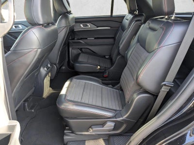 2025 Ford Explorer ST-Line 4WD