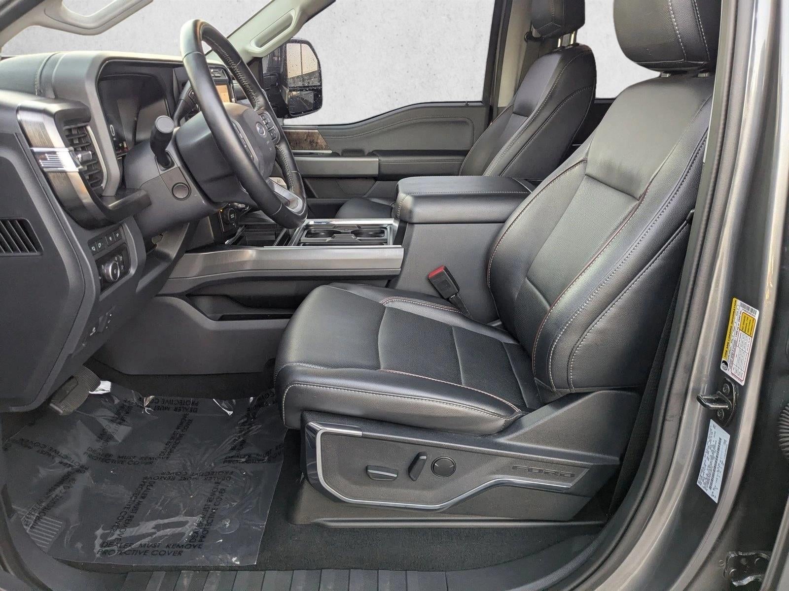 2023 Ford Super Duty F-250 SRW LARIAT 4WD Crew Cab 6.75' Box