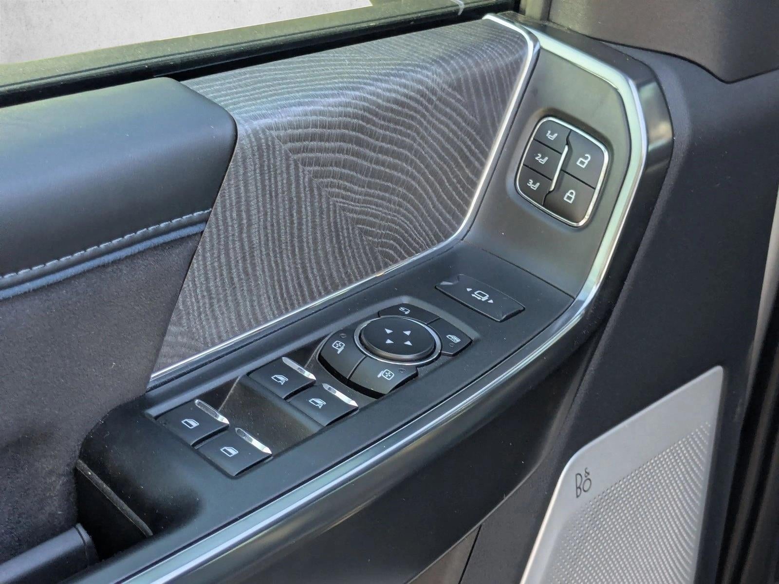 2025 Ford Super Duty F-350 SRW Platinum 4WD Crew Cab 6.75' Box