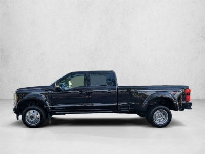 2026 Ford Super Duty F-450 DRW Platinum 4WD Crew Cab 8' Box