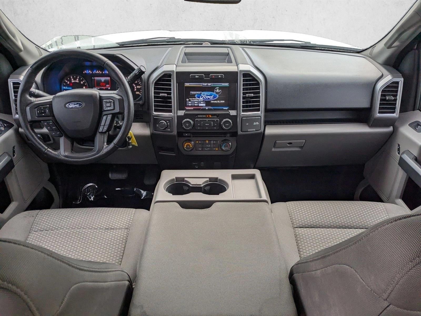 2015 Ford F-150 2WD SuperCrew 5-1/2 Ft Box XLT