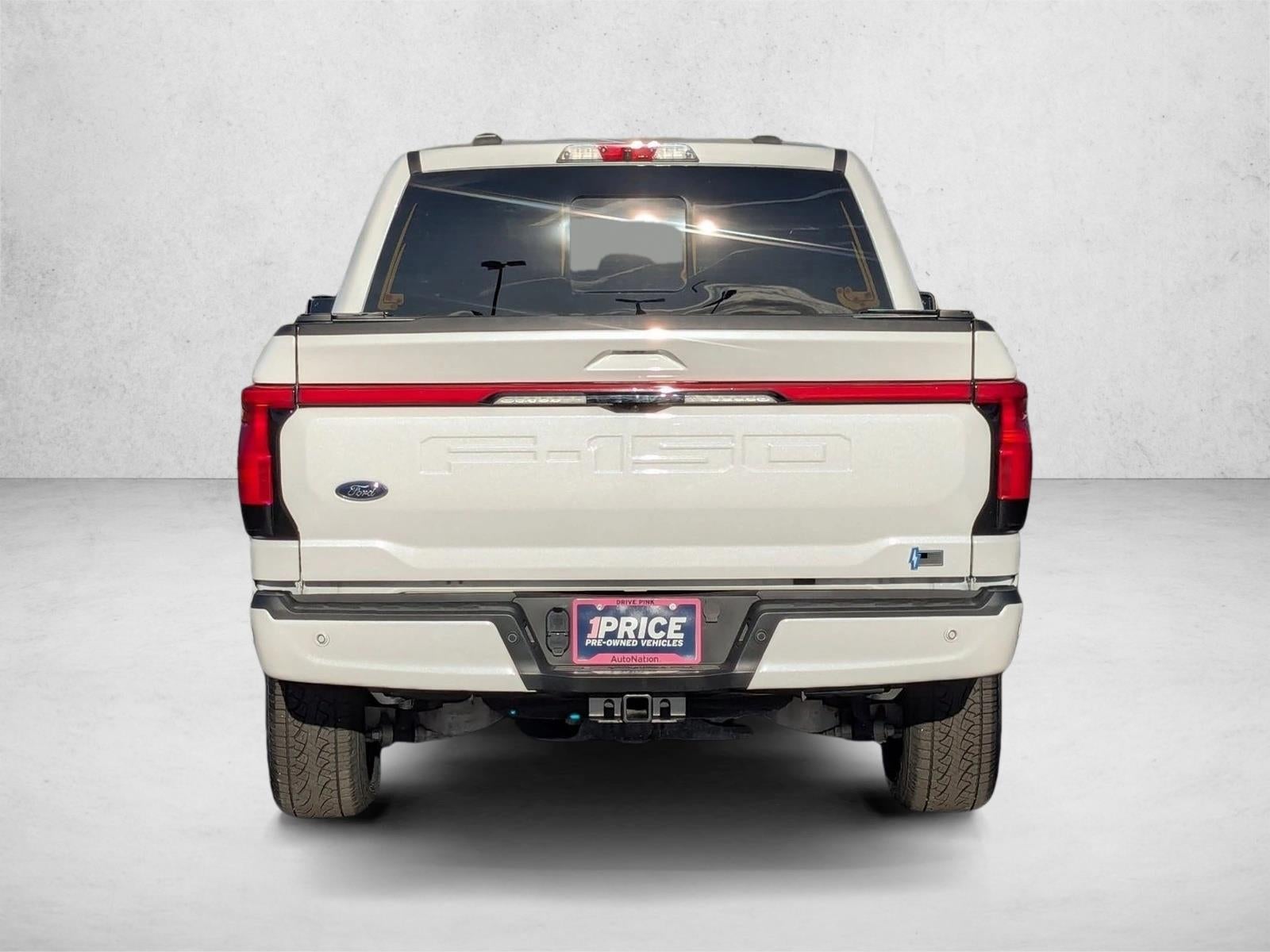 2023 Ford F-150 Lightning LARIAT 4WD SuperCrew 5.5' Box