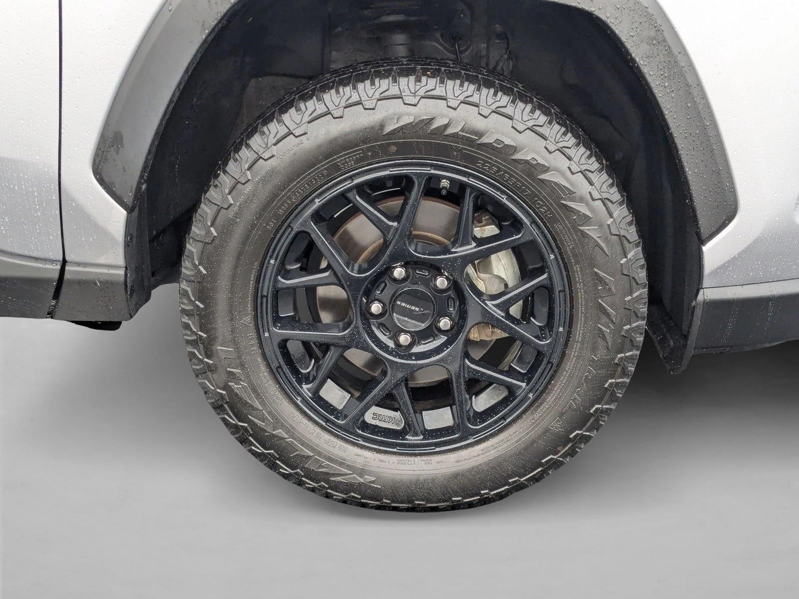 2022 Toyota RAV4 LE FWD (GS)