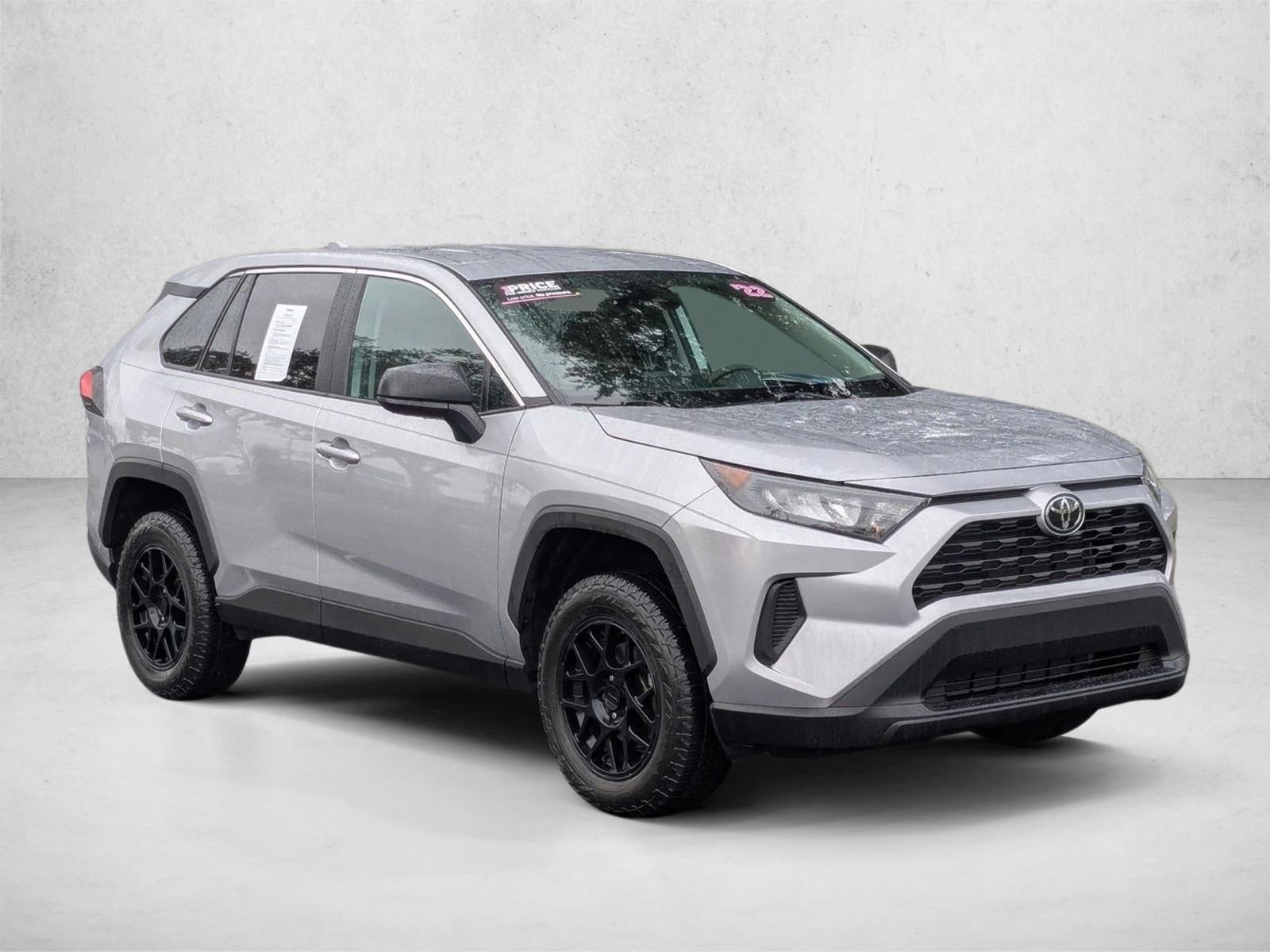 2022 Toyota RAV4 LE FWD (GS)