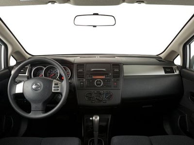 2011 Nissan Versa 5dr HB I4 CVT 1.8 SL