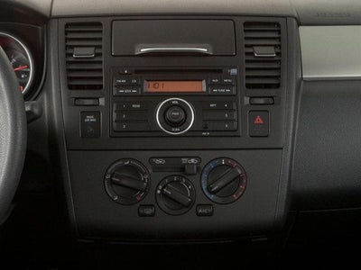 2011 Nissan Versa 5dr HB I4 CVT 1.8 SL