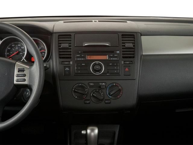 2011 Nissan Versa 5dr HB I4 CVT 1.8 SL