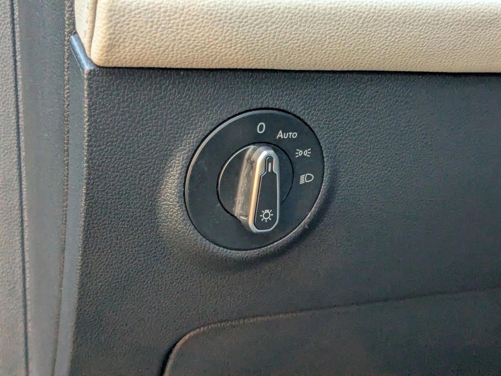 2025 Volkswagen Taos S FWD