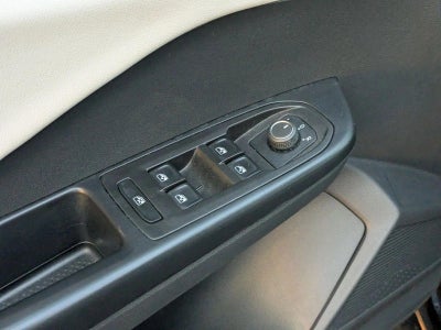 2025 Volkswagen Taos S FWD