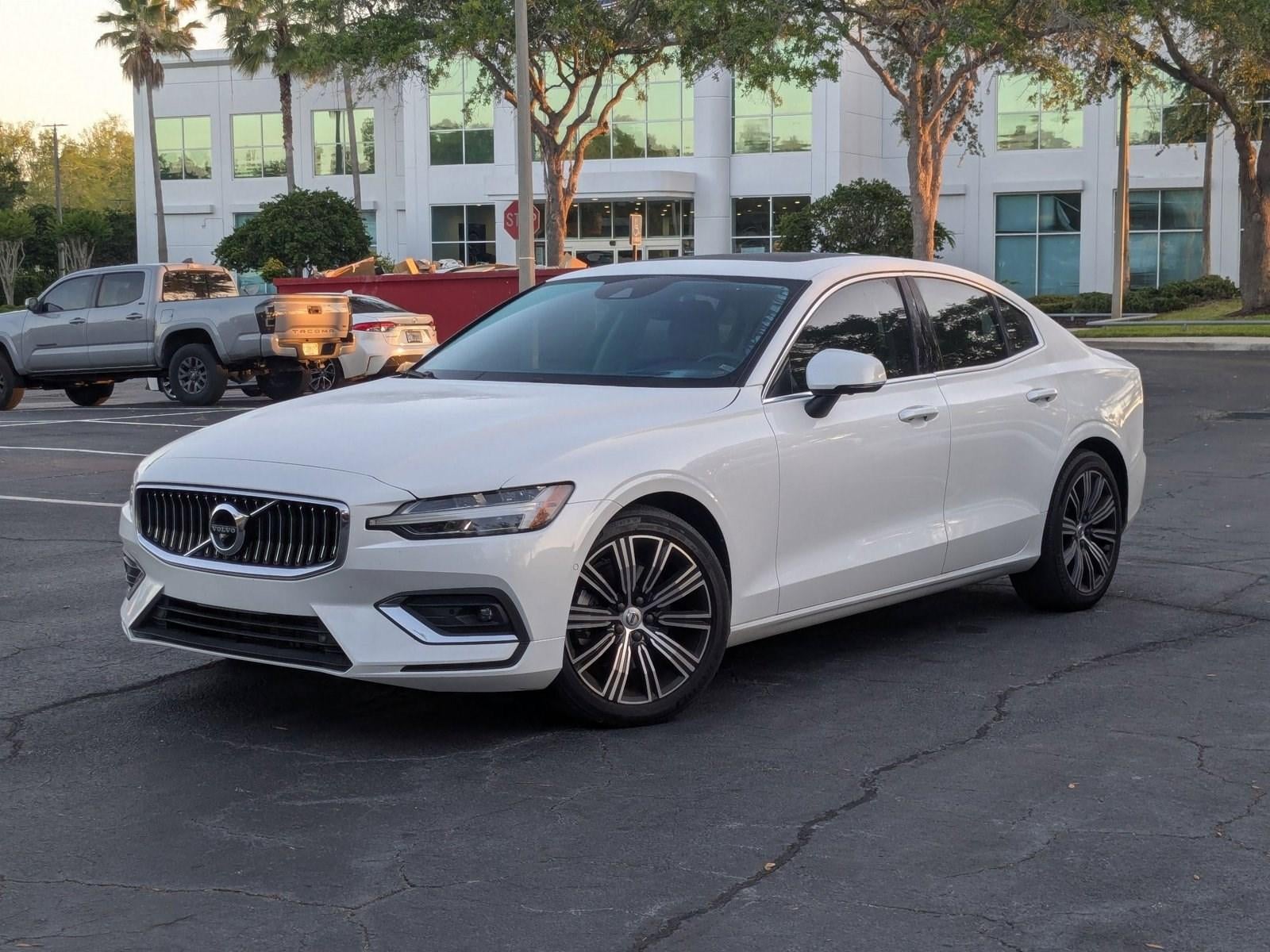 2022 Volvo S60 B5 AWD Inscription