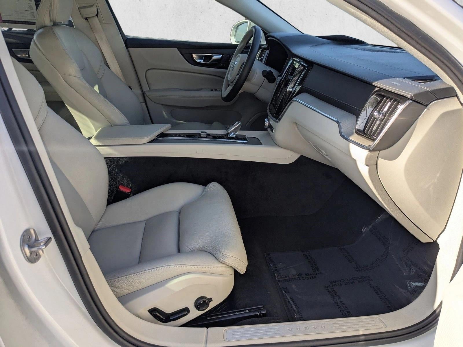 2022 Volvo S60 B5 AWD Inscription