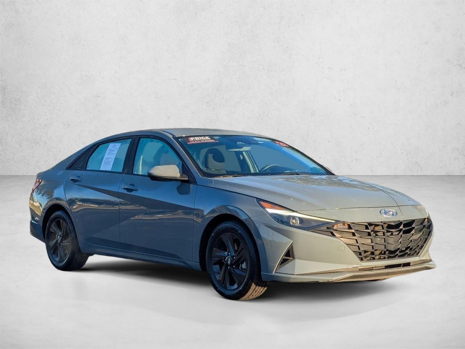 2023 Hyundai ELANTRA SEL IVT