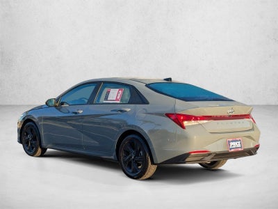 2023 Hyundai ELANTRA SEL IVT