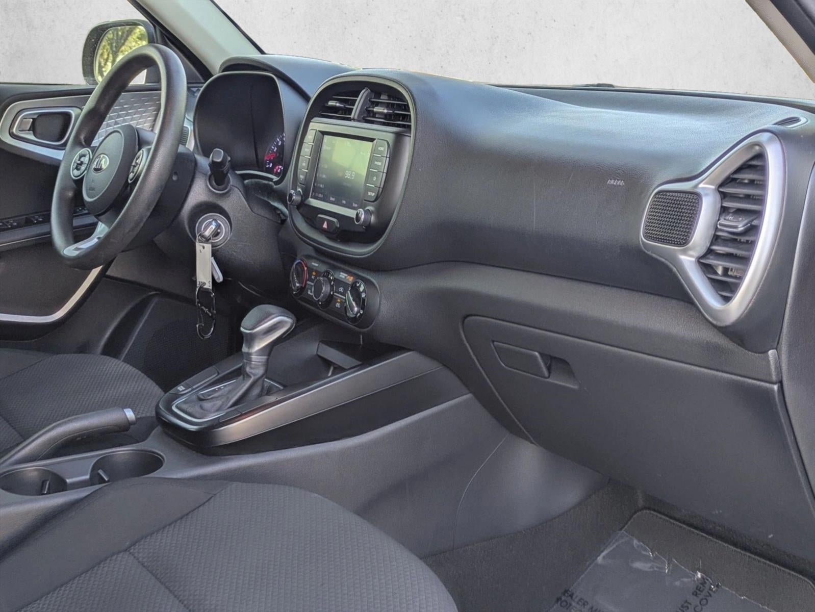 2020 Kia Soul LX IVT