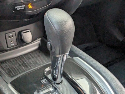 2015 Nissan Rogue FWD 4dr SV