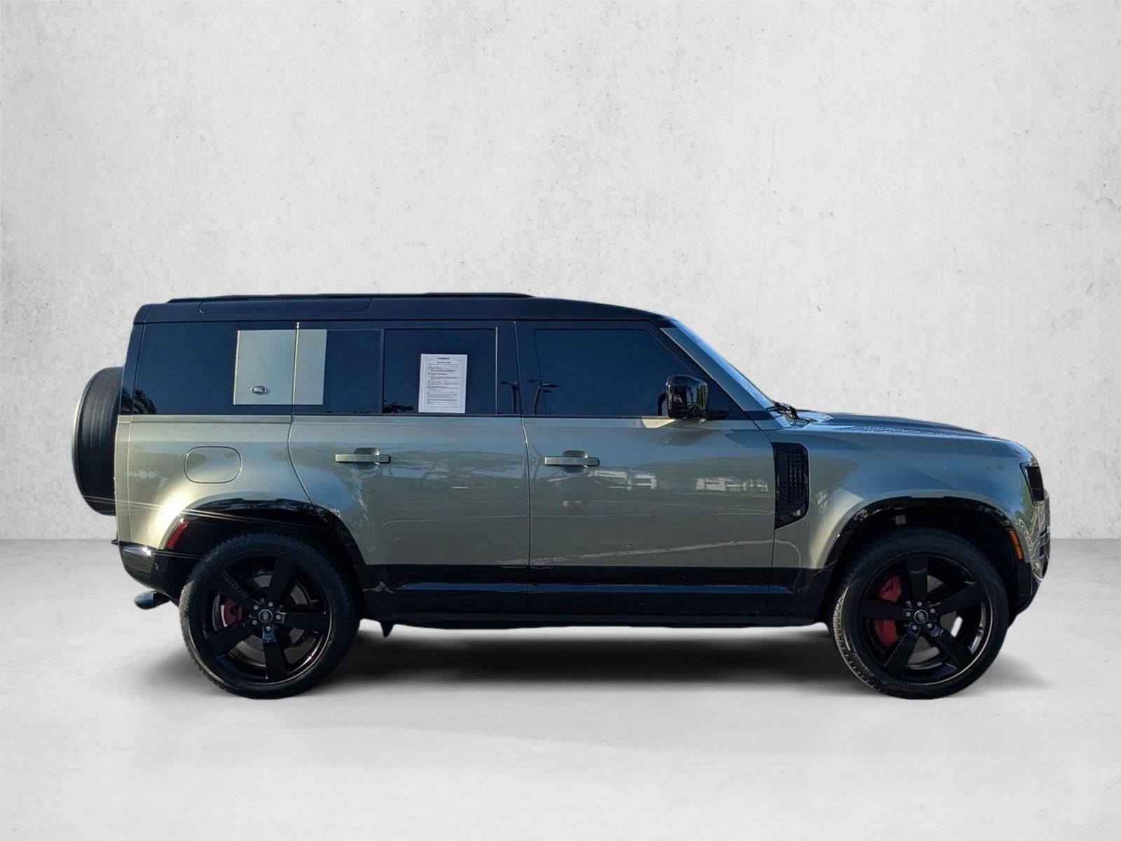 2022 Land Rover Defender 110 X-Dynamic HSE AWD