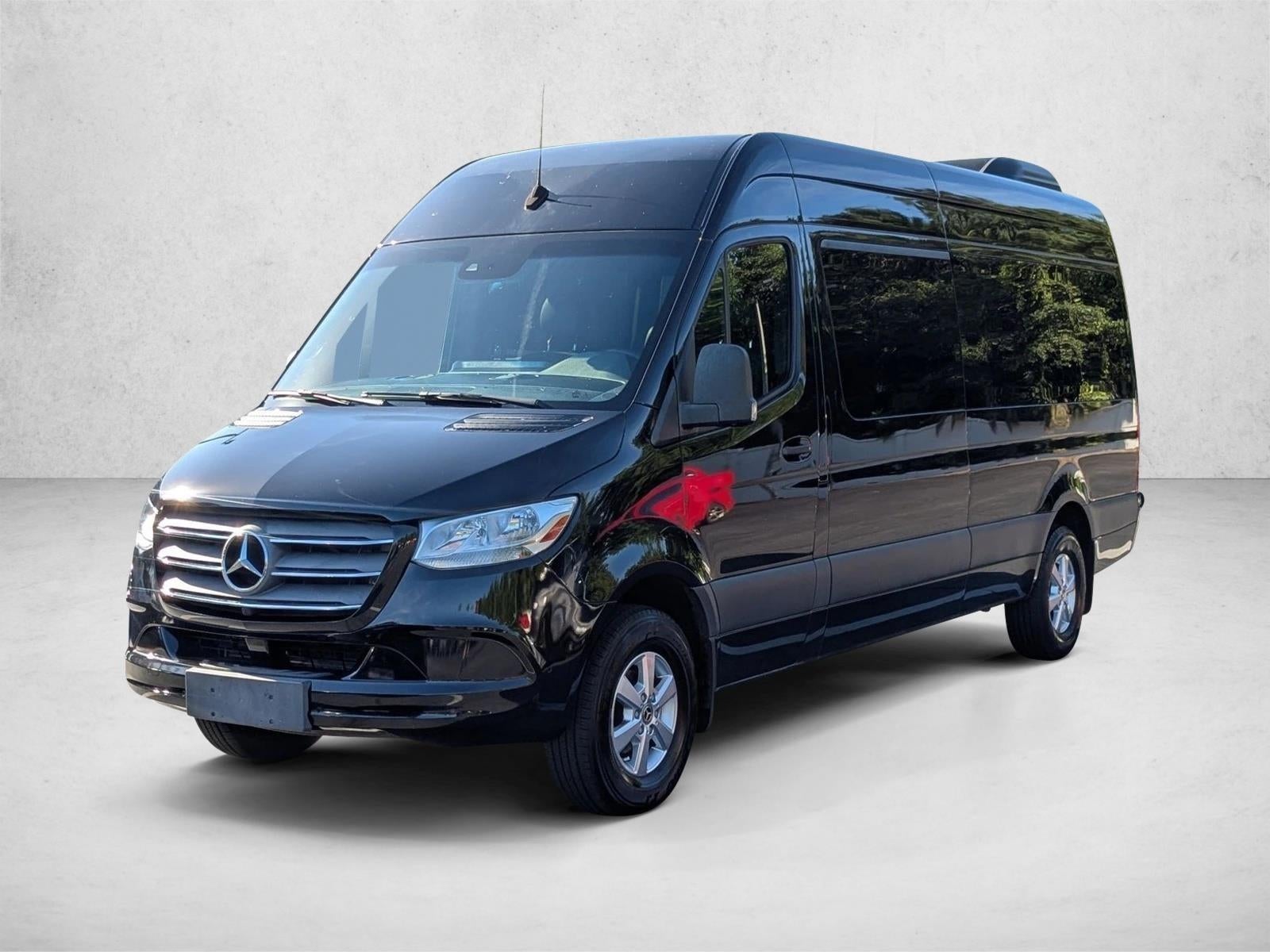 2022 Mercedes-Benz Sprinter Passenger Van 2500 High Roof V6 170" RWD