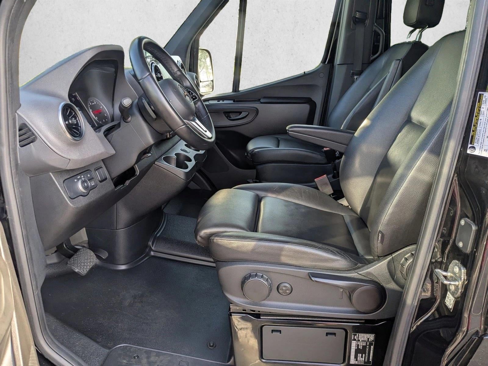 2022 Mercedes-Benz Sprinter Passenger Van 2500 High Roof V6 170" RWD