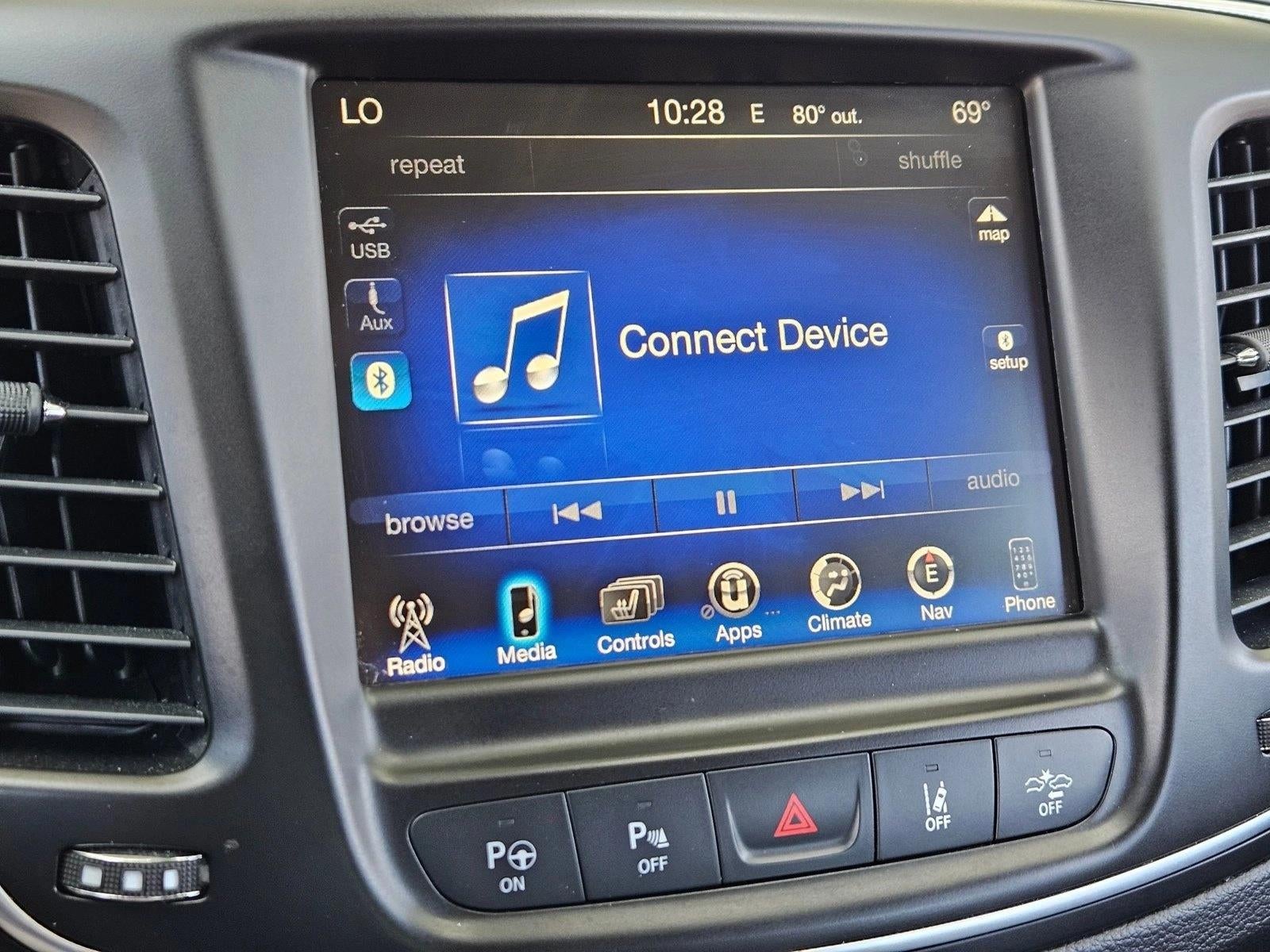 2016 Chrysler 200 4dr Sdn C FWD