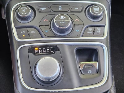 2016 Chrysler 200 4dr Sdn C FWD