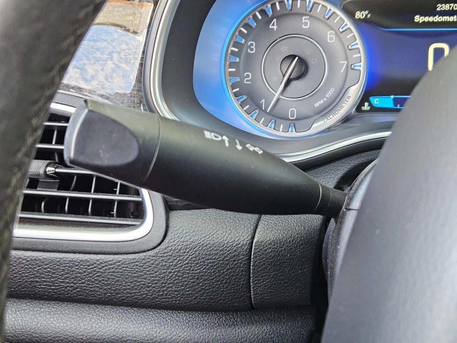 2016 Chrysler 200 4dr Sdn C FWD