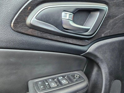 2016 Chrysler 200 4dr Sdn C FWD