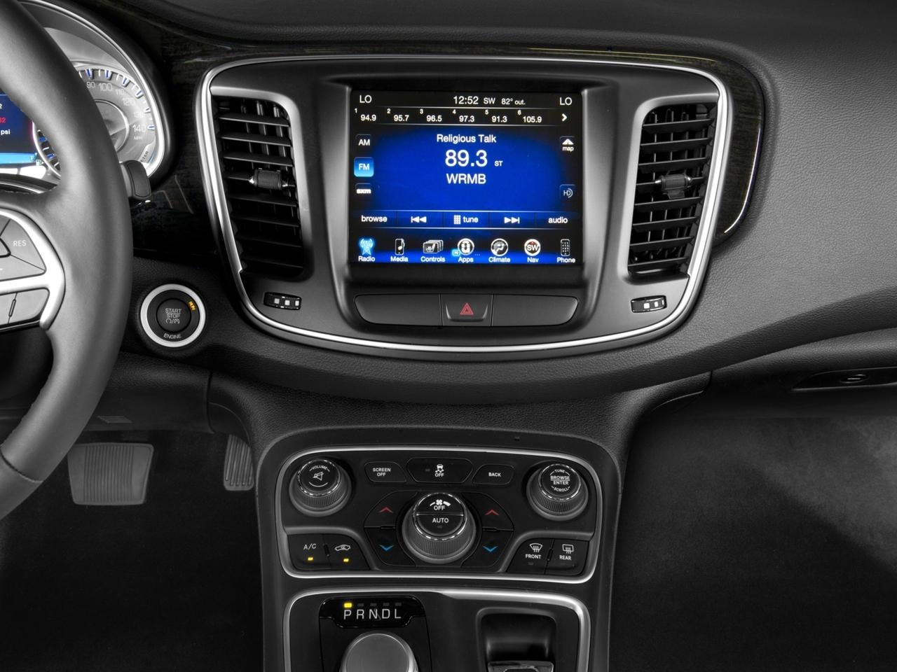 2016 Chrysler 200 4dr Sdn C FWD