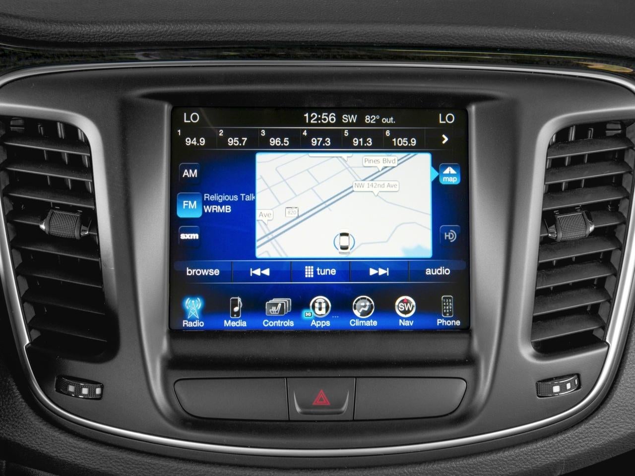 2016 Chrysler 200 4dr Sdn C FWD
