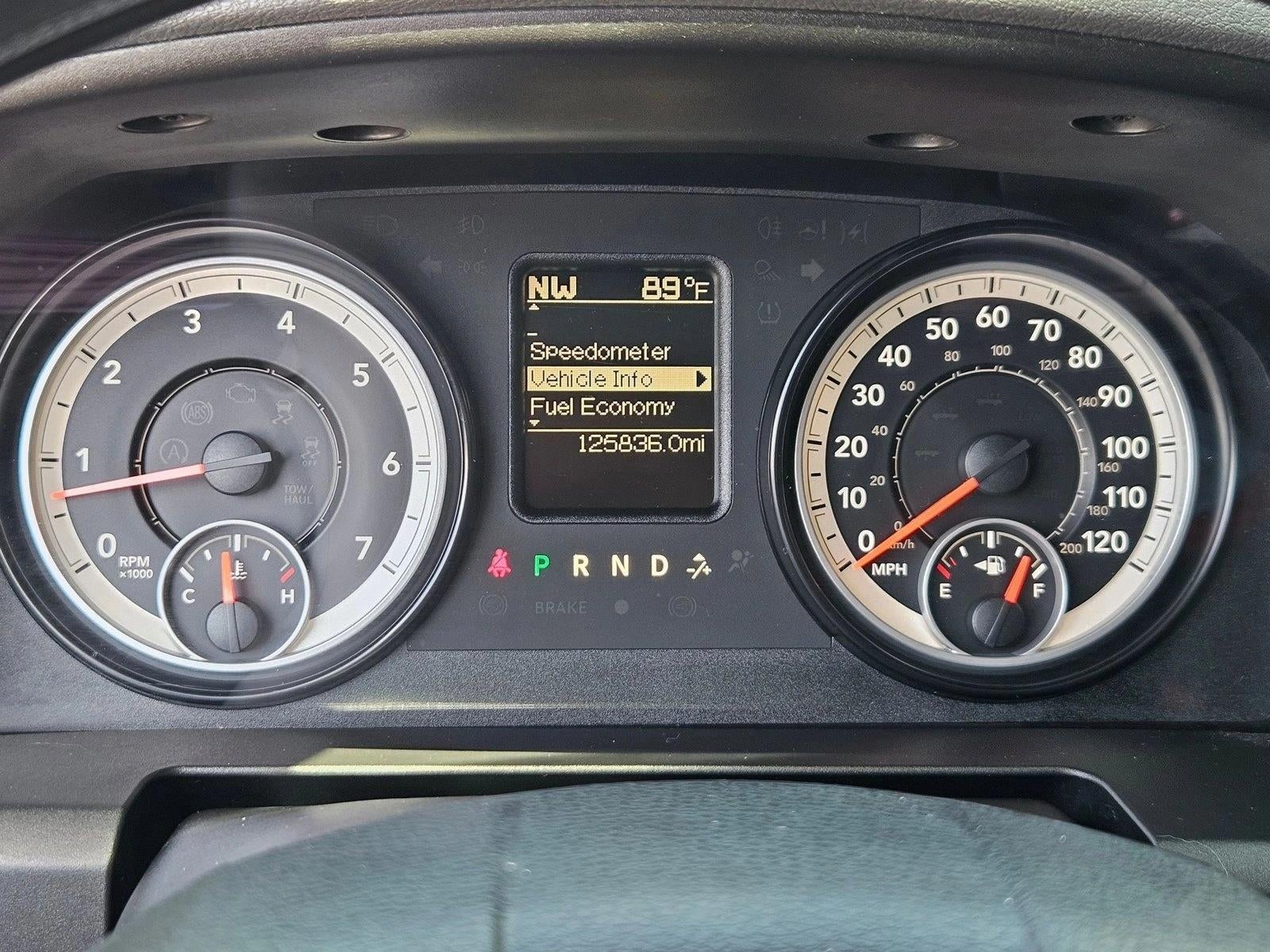 2014 RAM 1500 2WD Crew Cab 5.7 Ft Box Express