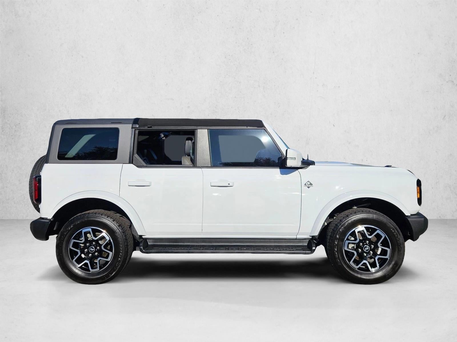 2025 Ford Bronco Outer Banks 4 Door 4x4