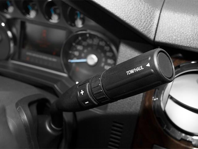 2013 Ford Super Duty F-250 SRW 4WD Crew Cab 6-3/4 Ft Box Platinum