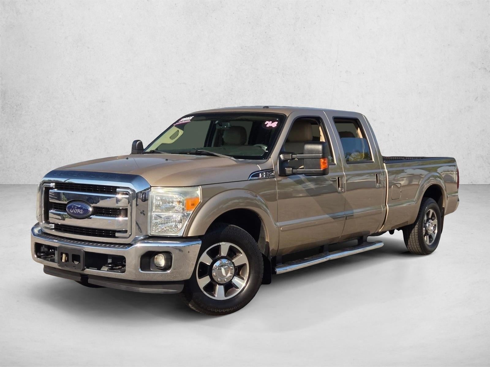 2014 Ford Super Duty F-350 SRW 2WD Crew Cab 6-3/4 Ft Box Lariat