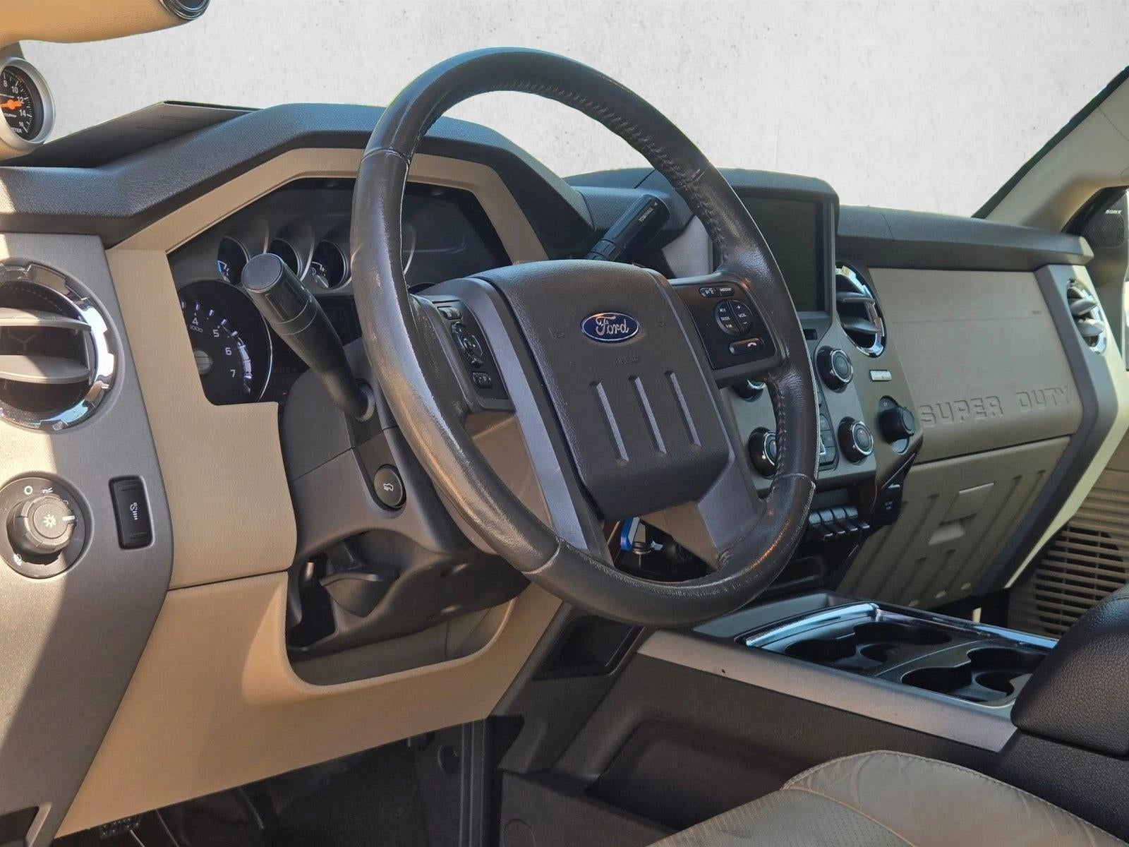 2014 Ford Super Duty F-350 SRW 2WD Crew Cab 6-3/4 Ft Box Lariat