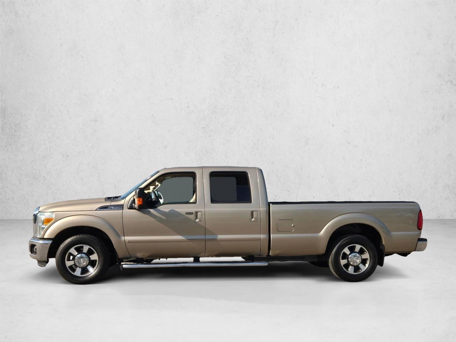 2014 Ford Super Duty F-350 SRW 2WD Crew Cab 6-3/4 Ft Box Lariat