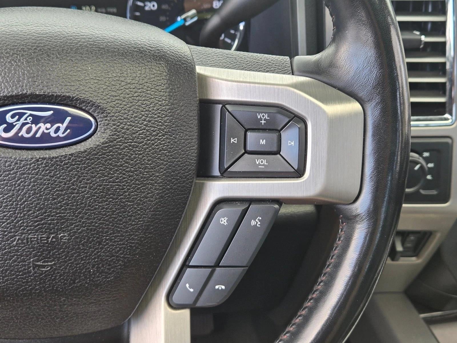 2018 Ford Super Duty F-350 DRW Platinum 4WD Crew Cab 8' Box