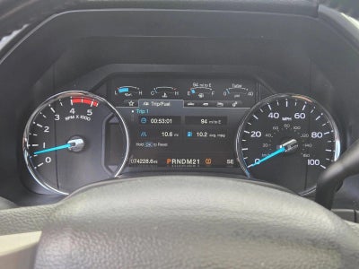 2018 Ford Super Duty F-350 DRW Platinum 4WD Crew Cab 8' Box