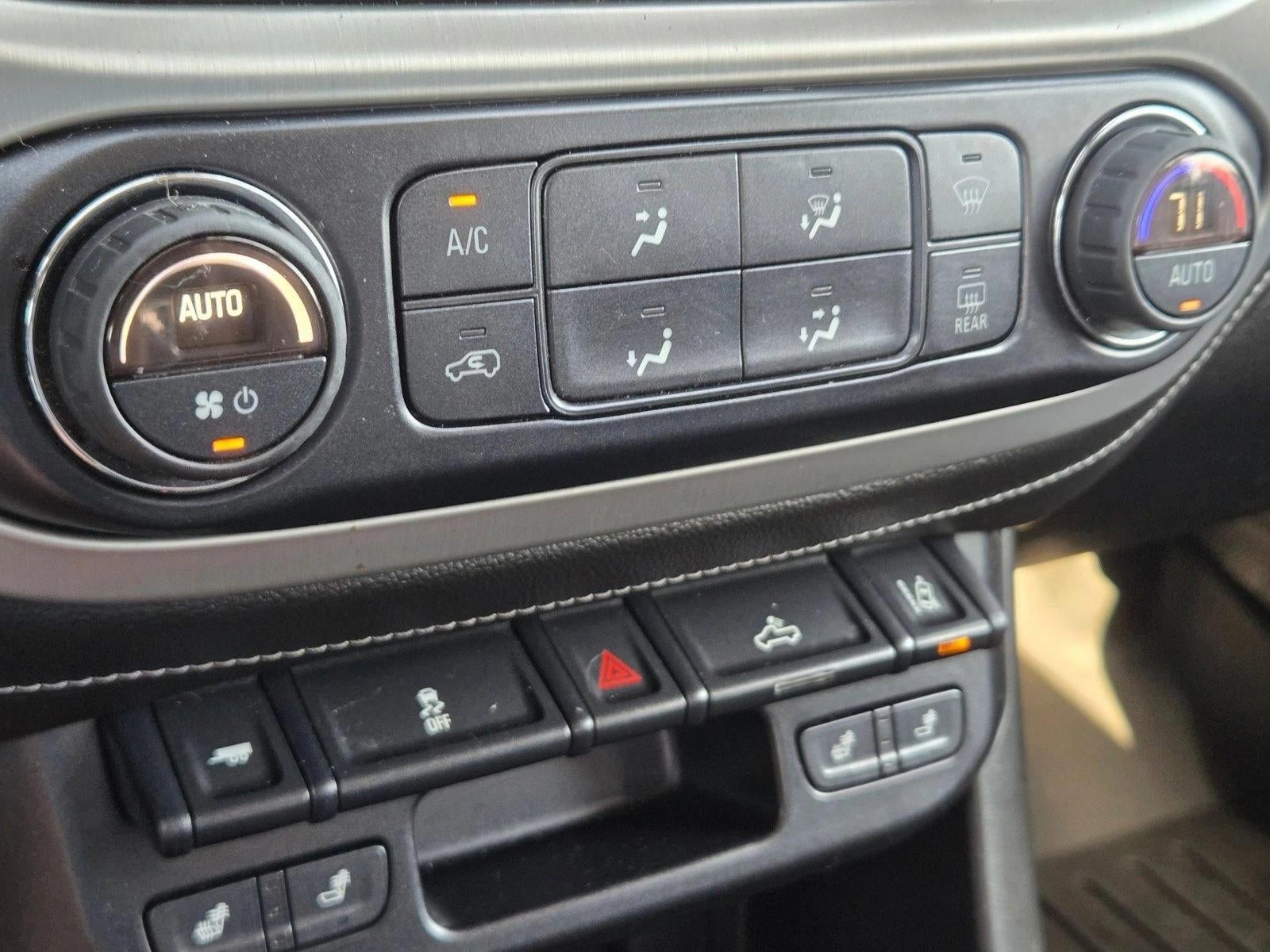 2016 GMC Canyon Crew Cab Short Box 2-Wheel Drive SLT