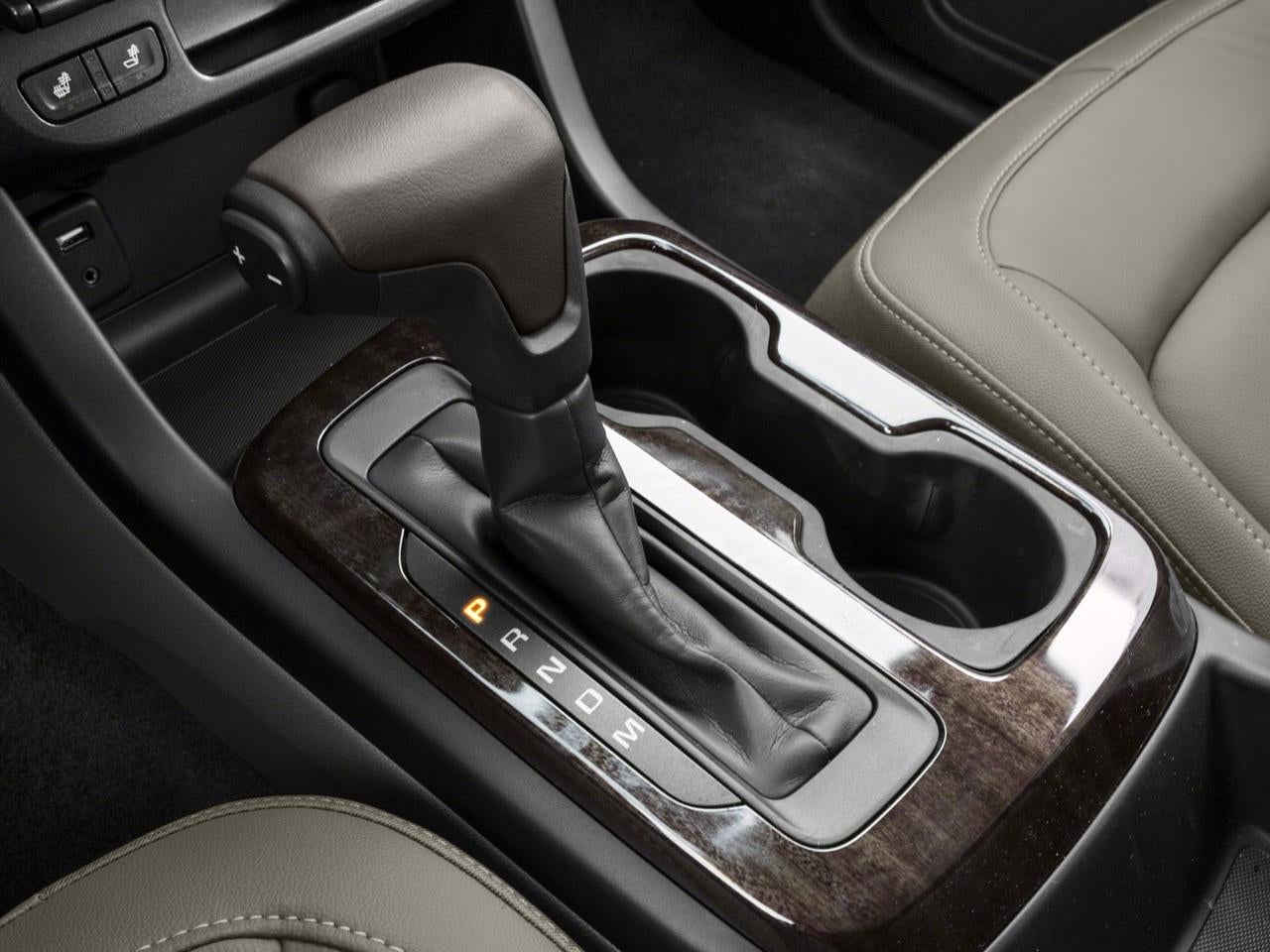 2016 GMC Canyon Crew Cab Short Box 2-Wheel Drive SLT