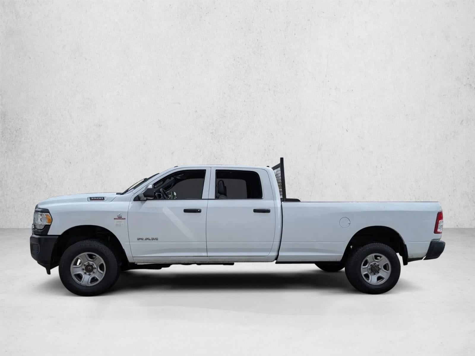 2022 RAM 3500 Tradesman 4x4 Crew Cab 8' Box