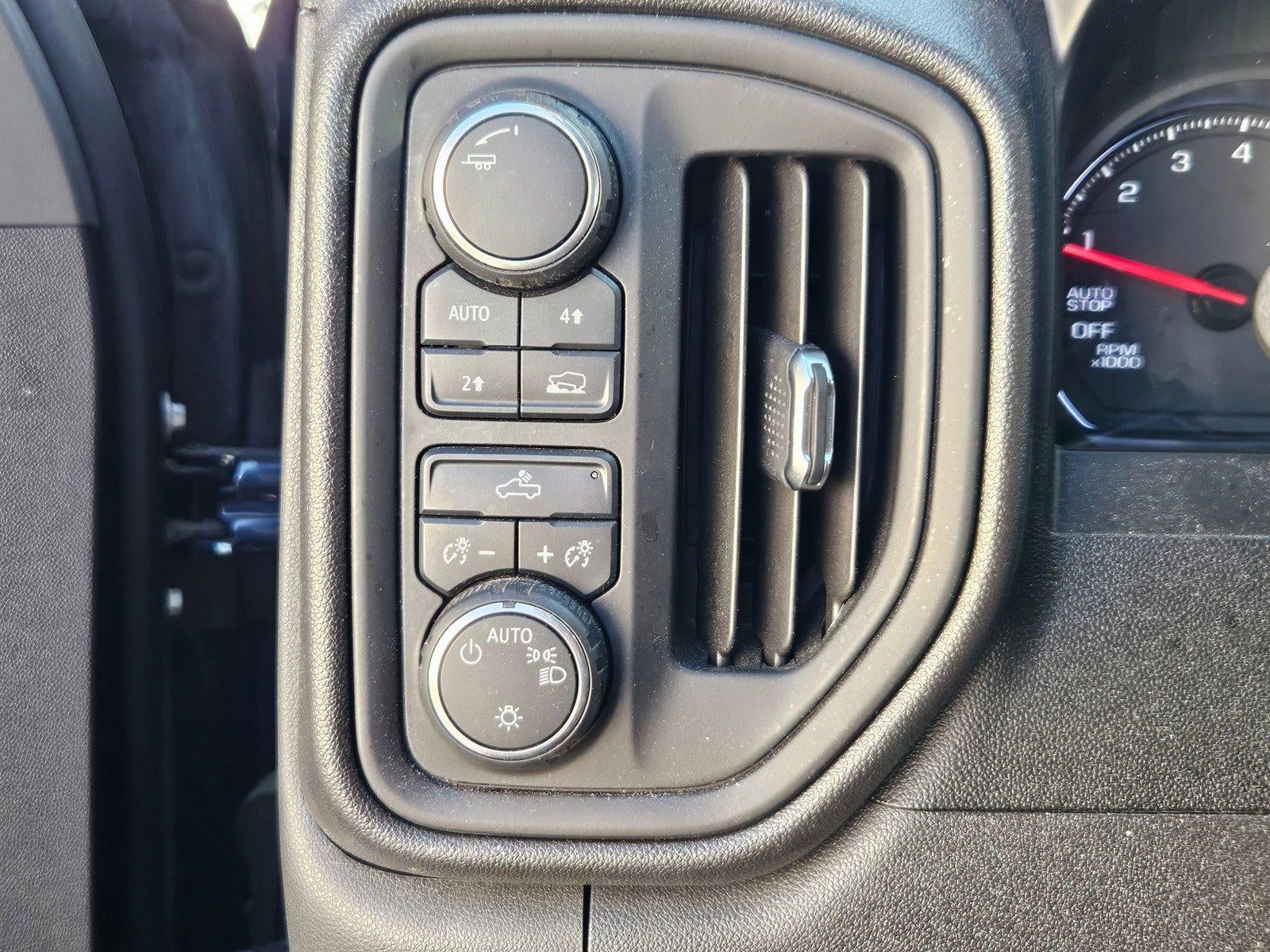 2020 Chevrolet Silverado 1500 Crew Cab Short Box 4-Wheel Drive Custom